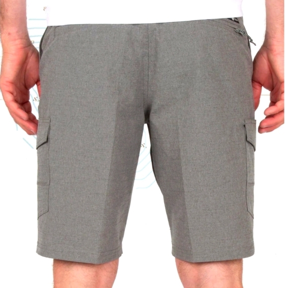 Salty Crew Drifter 2 Cargo Hybrid Shorts (Gray) Men's Sz 30 - Picture 2 of 5